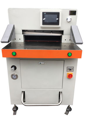 China Elektrische 670mm Papierrollenschneidemaschine für Größe A4 und A3 mit Plastikabdeckung fournisseur