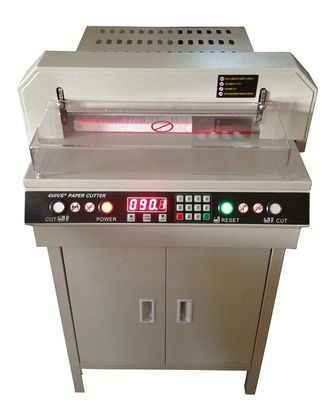 China Schnelle Zahl-Steuerelektrische Papierschneidemaschine-Maschine 45cm mit übersichtlichem Design fournisseur